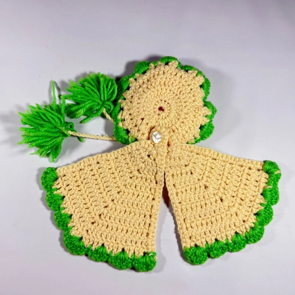 VTG Handmade Crochet Doll Face Pot Holder Hot Pad Kitchen Kitschy Green Cream